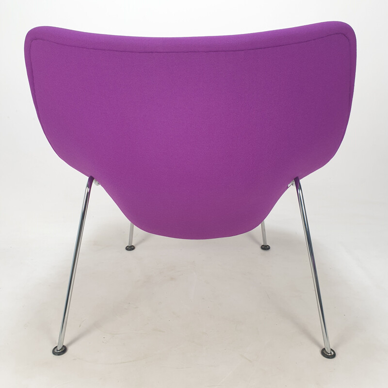 Vintage Oyster armchair and ottoman by Pierre Paulin for Artifort, 1980s