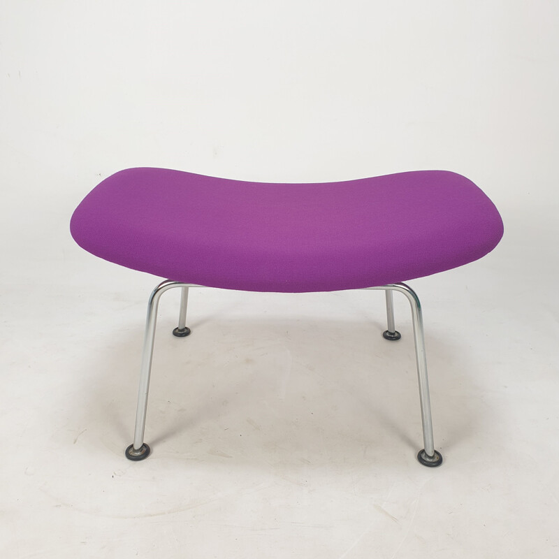 Vintage Oyster fauteuil en voetenbank van Pierre Paulin voor Artifort, 1980