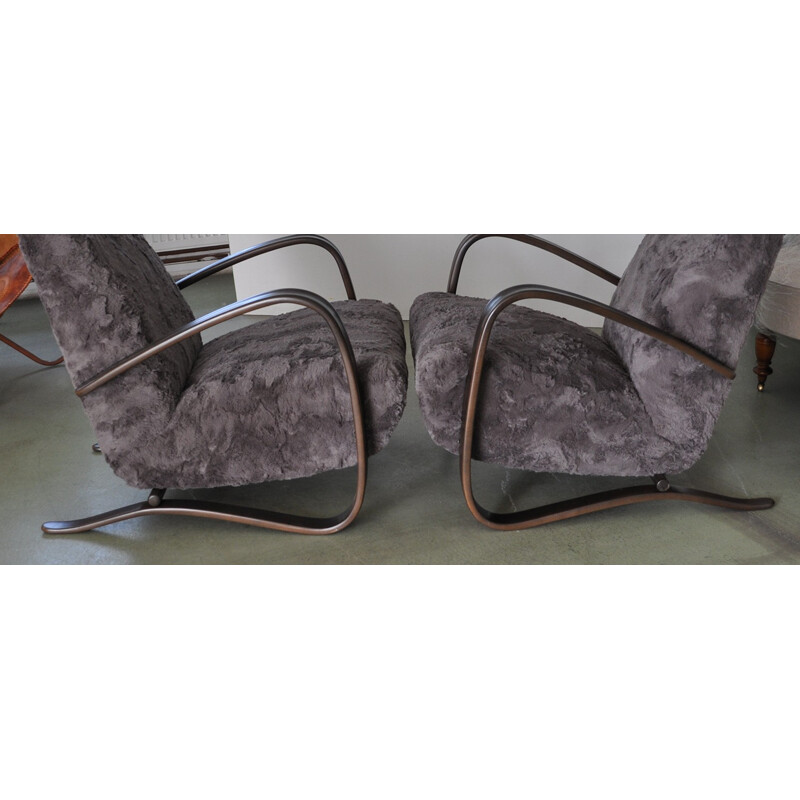 Pair of "H 269" armchairs in faux fur, Jindrich HALABALA - 1930s