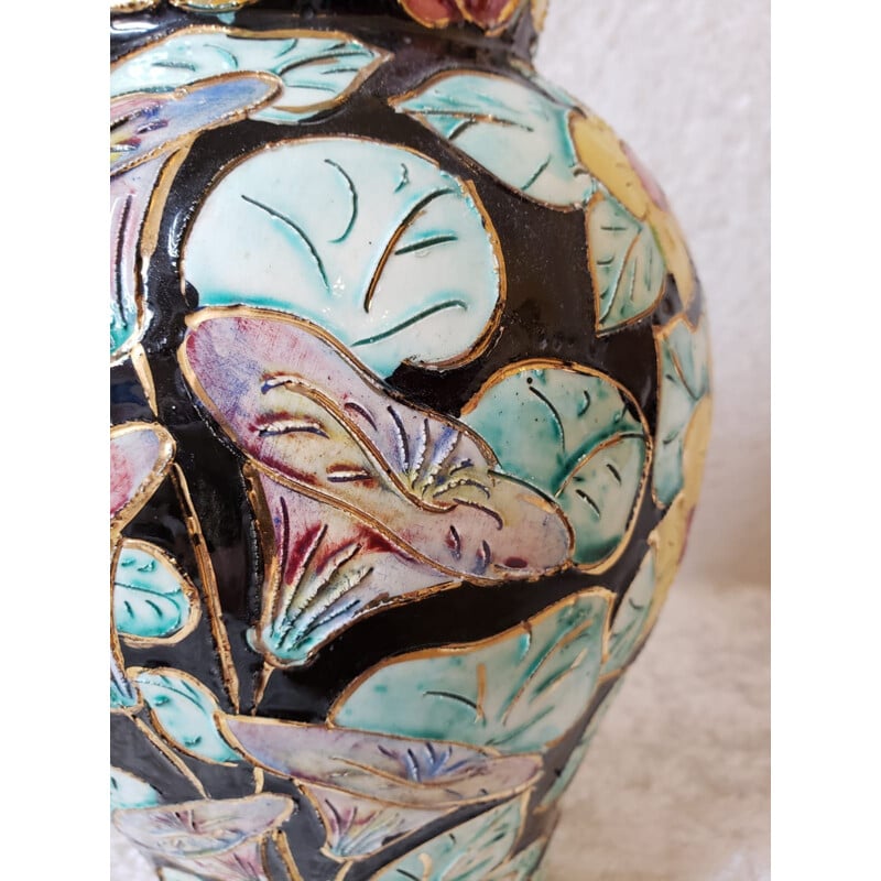 Vintage-Vase aus Vallauris-Keramik mit Cloisonné-Floraldekor auf schwarzem Grund, 1960