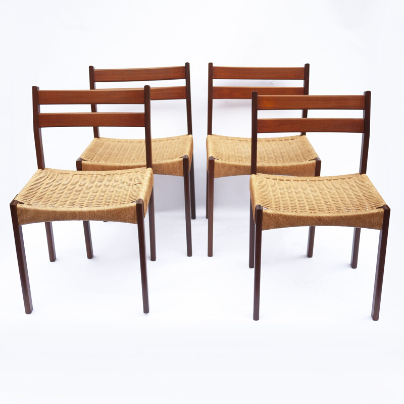 Set of 4 vintage Danish teak dining chairs by Arne Hovmand Olsen for Mogens Kold, 1970s