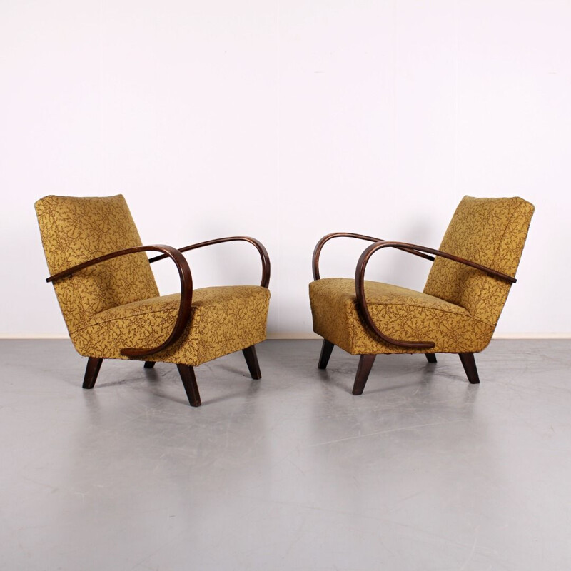 Pair of vintage armchairs by Jindřich Halabala