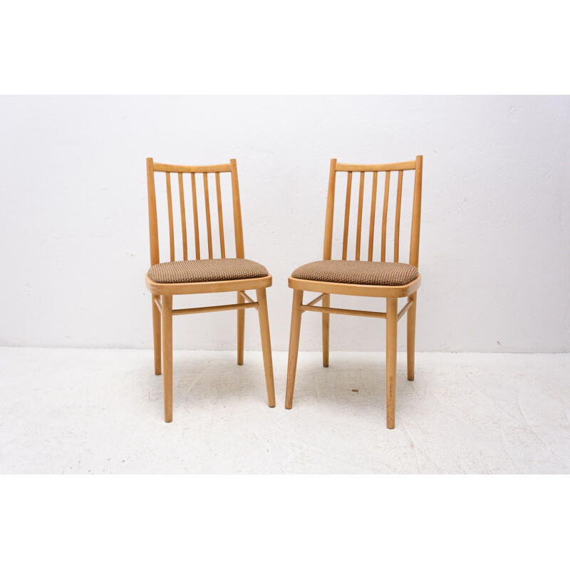 Paire de chaises vintage en bois de hêtre et tissu par Tatra nabytok, Tchécoslovaquie 1960