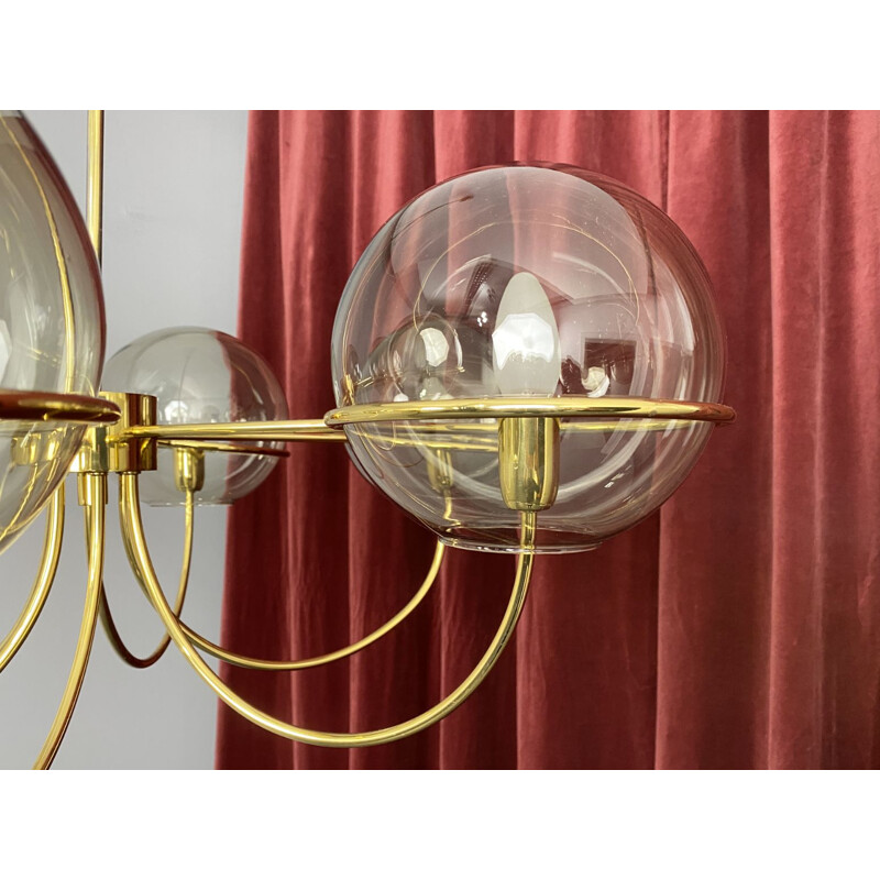 Suspension vintage en laiton avec 6 globes en verre fumé, Italie 1960