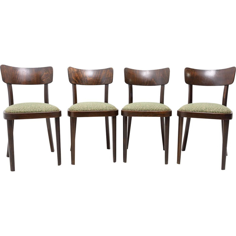 Conjunto de 4 cadeiras de nogueira vintage de Thonet, Checoslováquia 1950