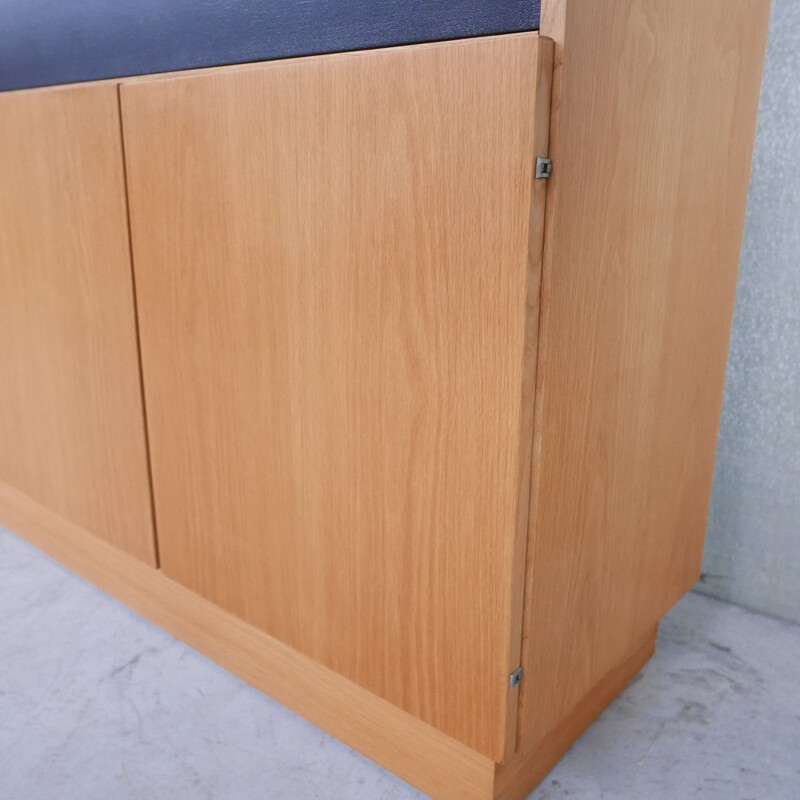 Modernistische Vintage Enfilade mit 4 Türen von De Coene