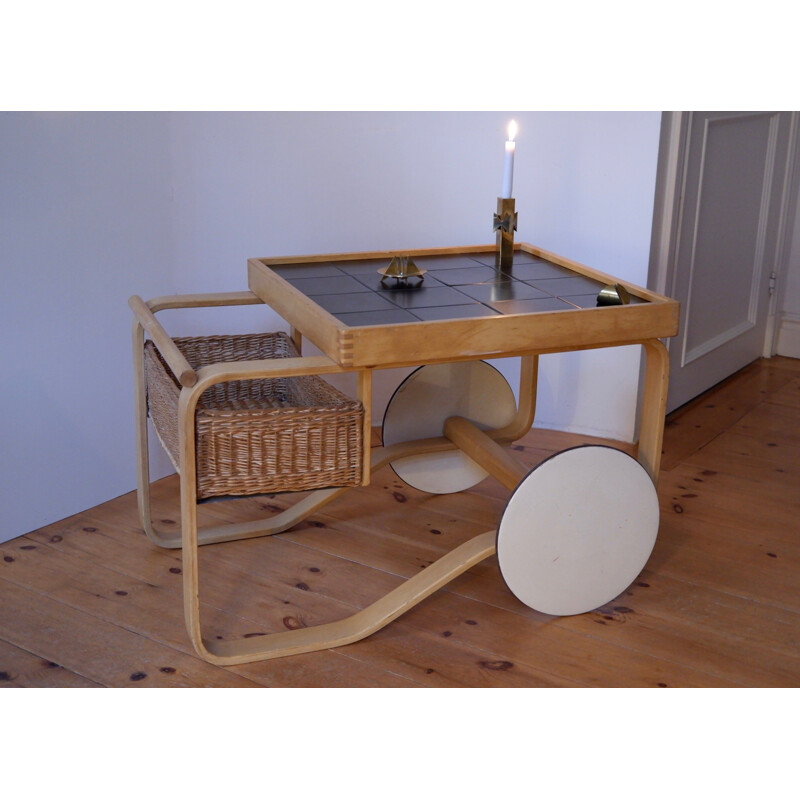 Vintage birch tea cart model 900 by Alvar Aalto for Huonekalu- ja rakennustyötehdas, 1937