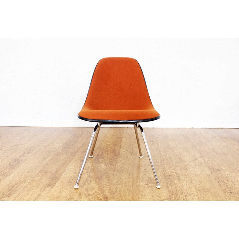 Vintage chair by Eames for Herman Miller, 1970