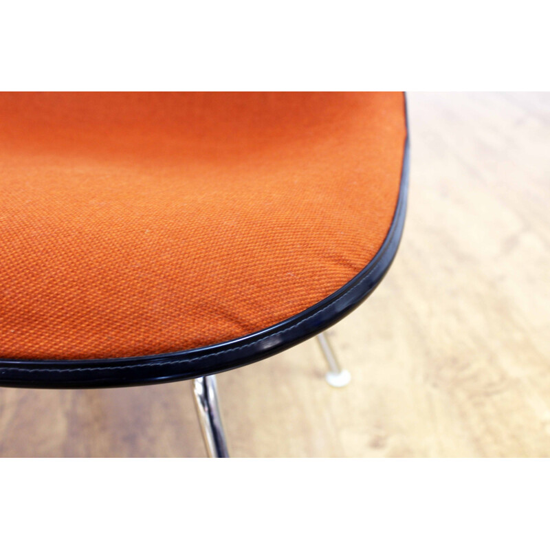 Vintage chair by Eames for Herman Miller, 1970