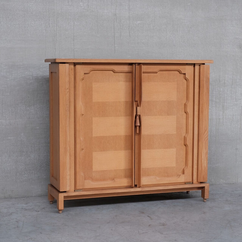 Commode français vintage "Bouvine" en chêne par Guillerme et Chambron, 1960