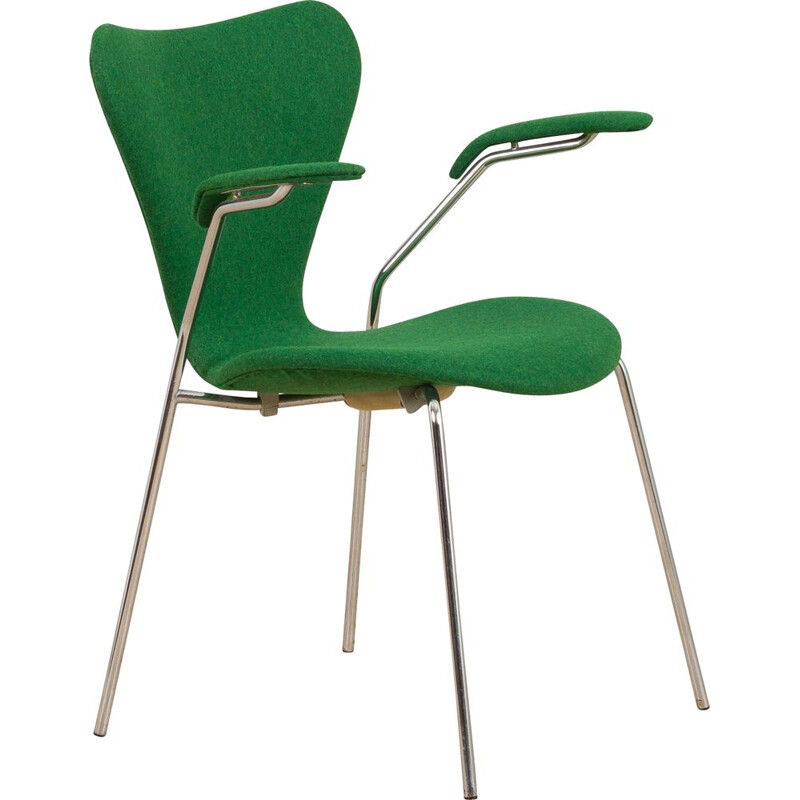 Chaise Series 7 modèle 3207 verte avec accoudoirs, Arne Jacobsen, Danemark 1950