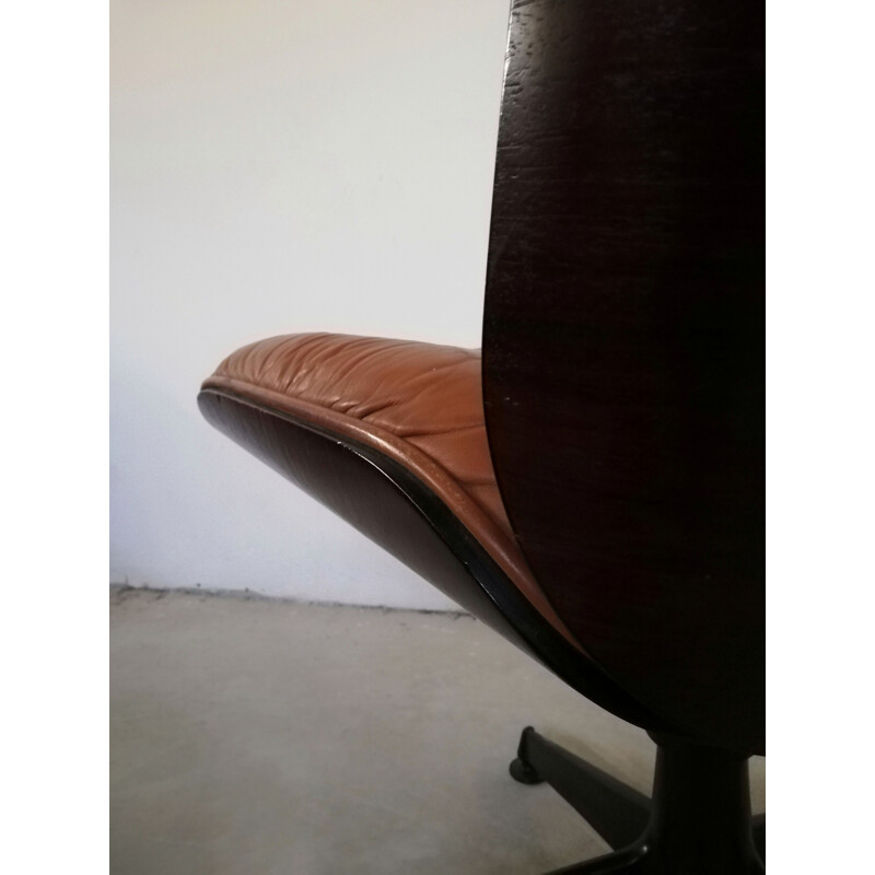 Fauteuil vintage en cuir par Ico Parisi pour Mim