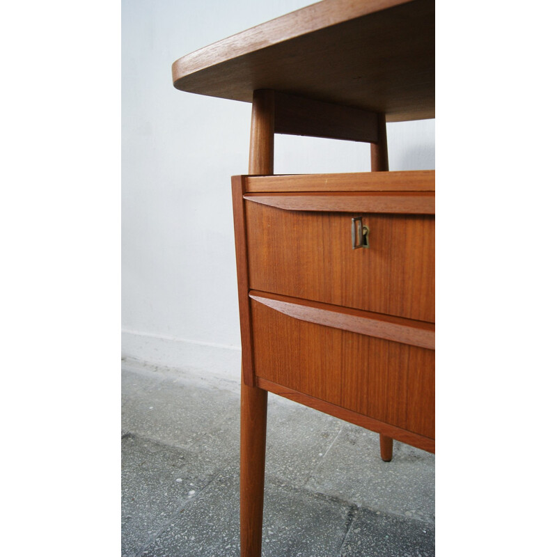 Mid-century teak desk by Gunnar Nielsen for Tibergaard, Denmark 1960s
