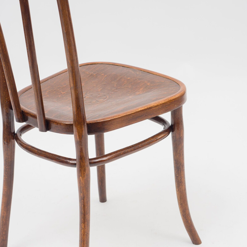 Sedia vintage Thonet in legno curvato, 1940