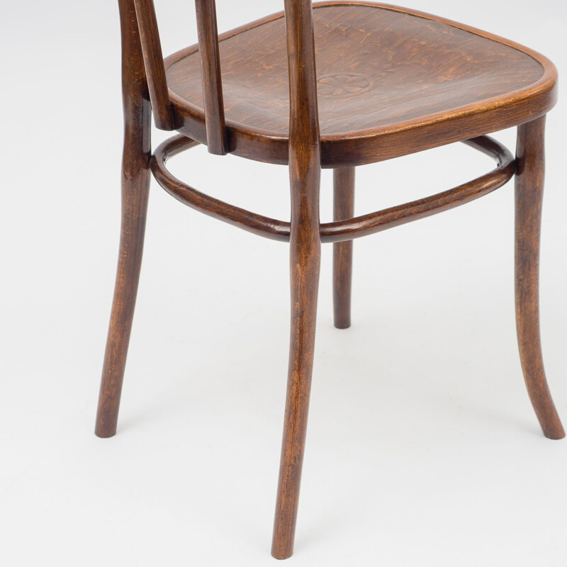 Thonet Vintage-Stuhl aus gebogenem Holz, 1940