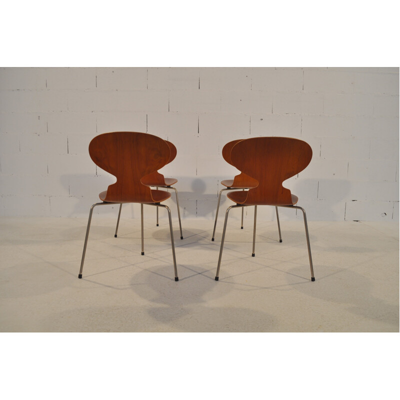 Set of 4 chairs "Ant", Arne JACOBSEN - 1950s