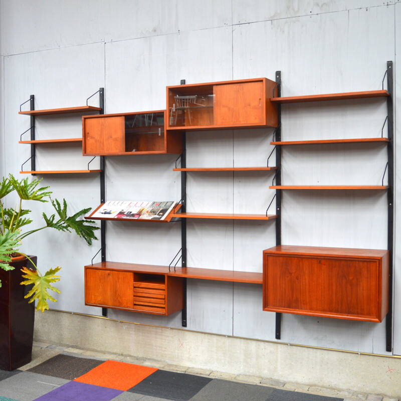 Cado wall system in teak, Poul CADOVIUS - 1960s