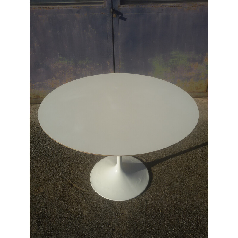 "Tulipe" white dining table, Eero SAARINEN - 1960s