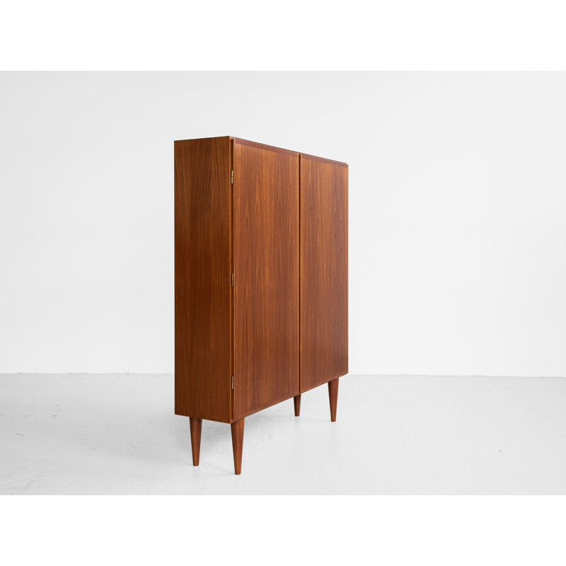 Mid century Danish cabinet with 2 doors in teak by Omann Jun, 1960s