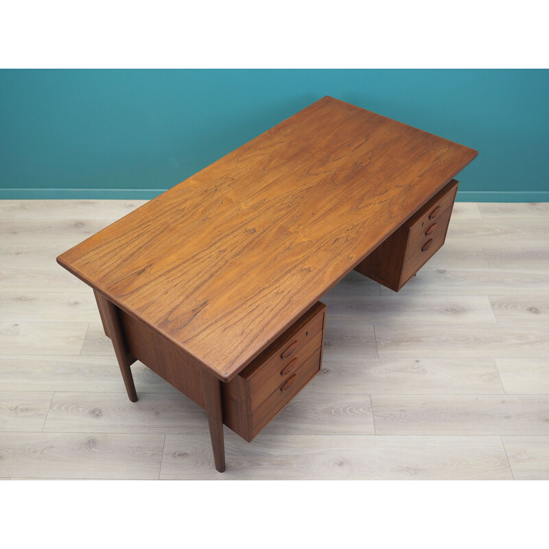 Teak vintage Danish desk by Kai Kristiansen, 1970s