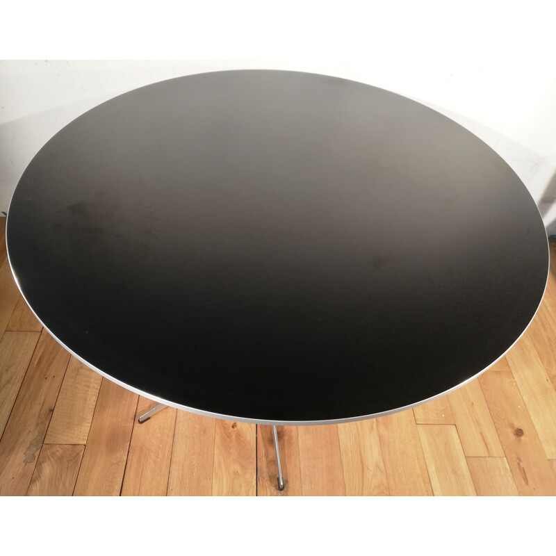 Vintage table by Arne Jacobsen for Fritz Hansen