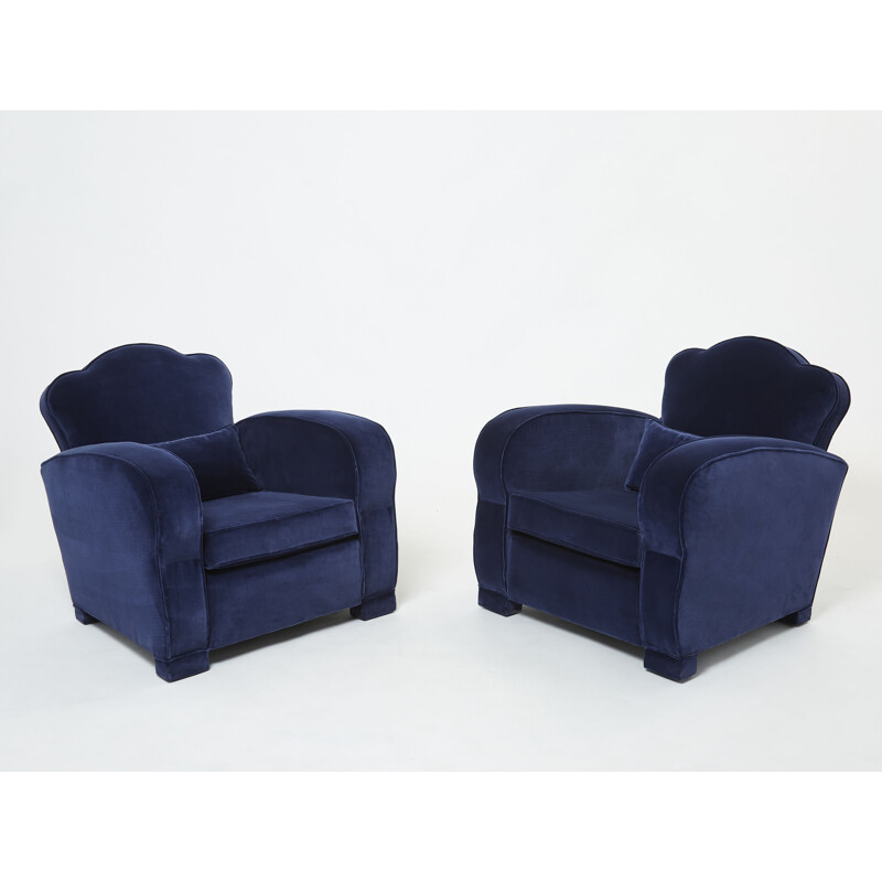 Paire de fauteuils clubs velours bleu nuit par Jules Leleu, 1940