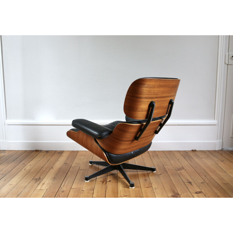Mid-century lounge chair rosewood by Charles & Ray Eames, 1991s