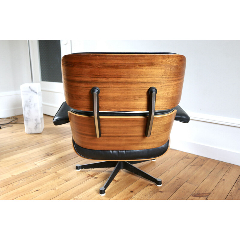 Mid-century lounge chair rosewood by Charles & Ray Eames, 1991s