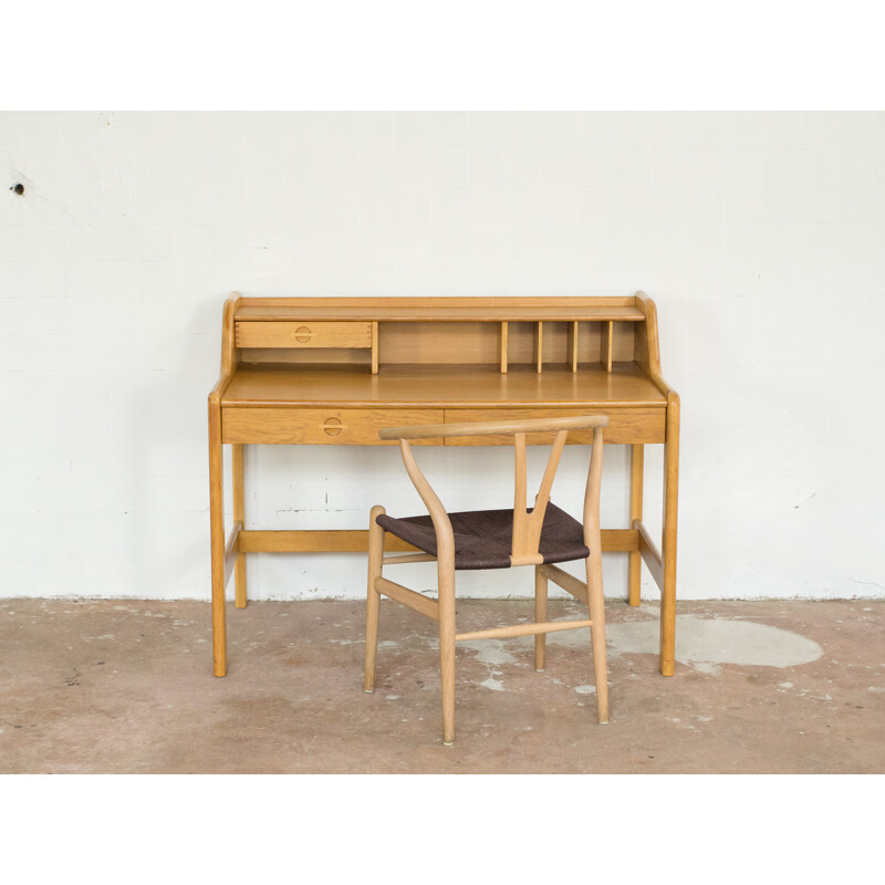 Danish desk in oak with organiser - 1960s