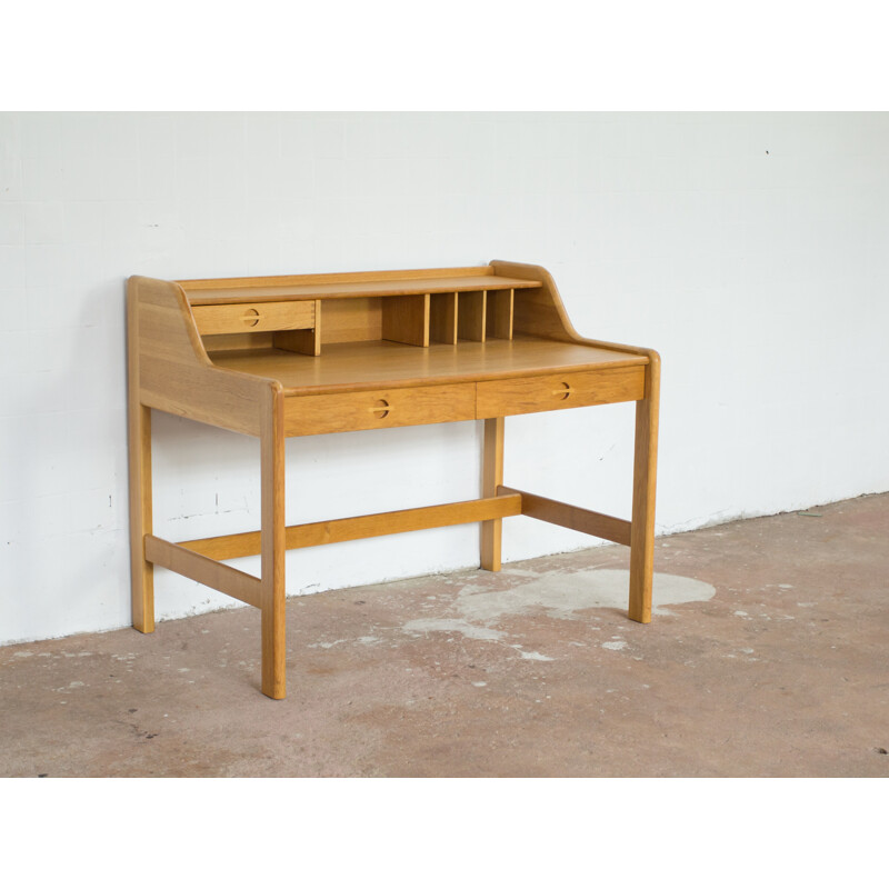 Danish desk in oak with organiser - 1960s