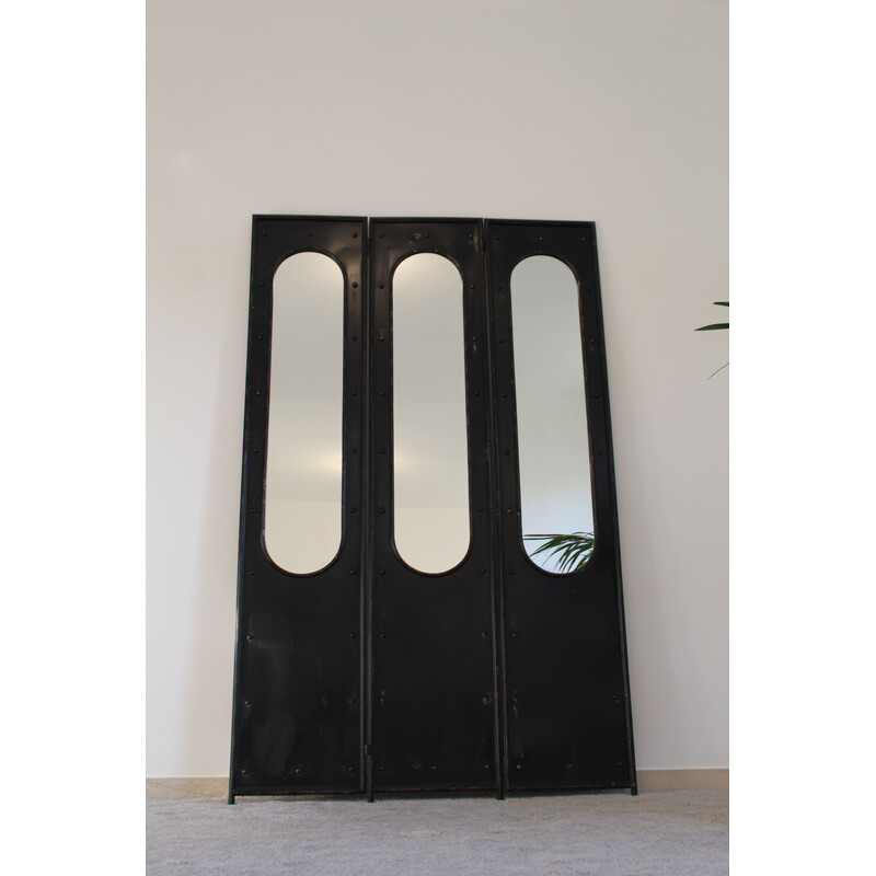 Vintage black lacquered metal screen with 3 doors and mirrors, Italy 1980s