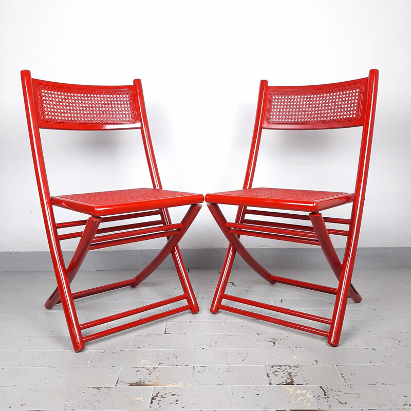 Vintage red folding chair with rattan seat, Italy 1970s
