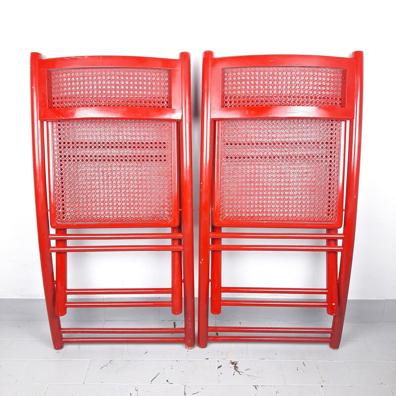 Vintage red folding chair with rattan seat, Italy 1970s