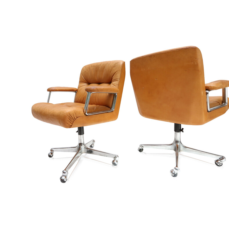 Pair of Tecno swivel armchairs in cognac leather, Osvaldo BORSANI - 1960s