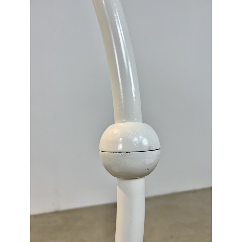 Vintage white snake floor lamp by Elio Martinelli for Martinelli Luce, 1960