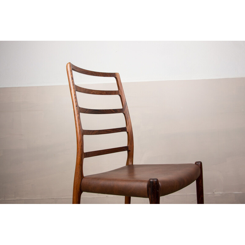 Série de 4 chaises danoises vintage en palissandre de Rio par Niels Otto Moller