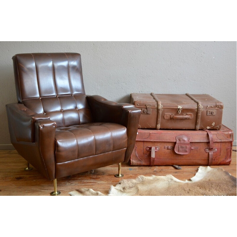 Vintage "Club" armchair in faux leather - 1960 