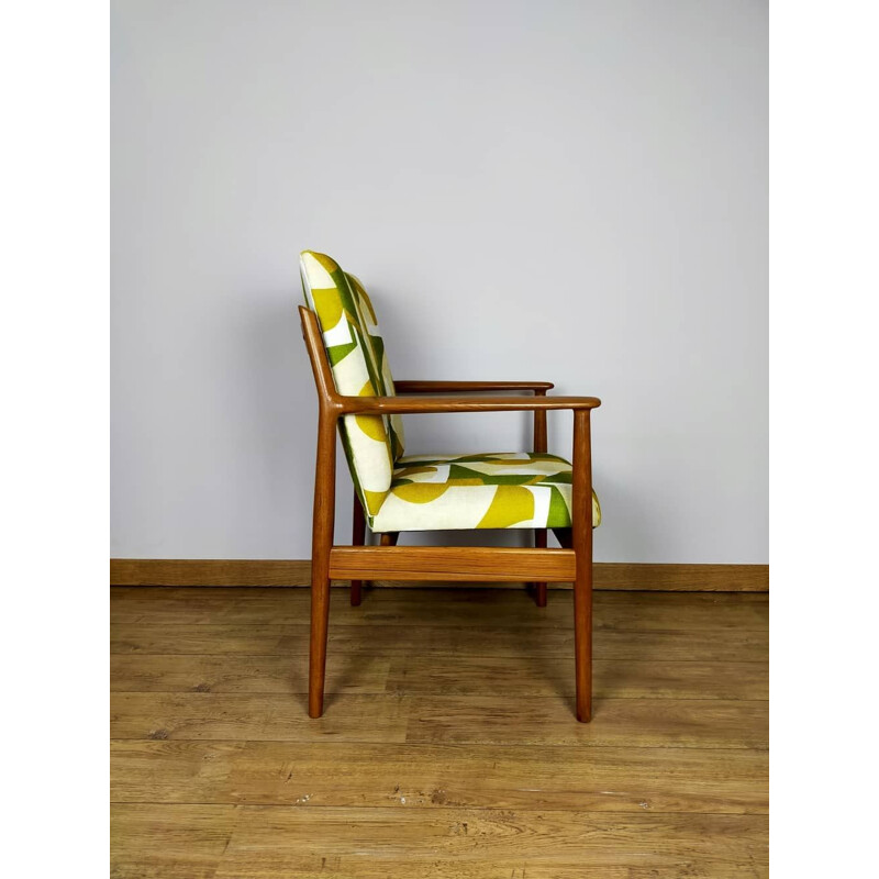 Vintage rosewood armchair by Arne Vodder, 1970