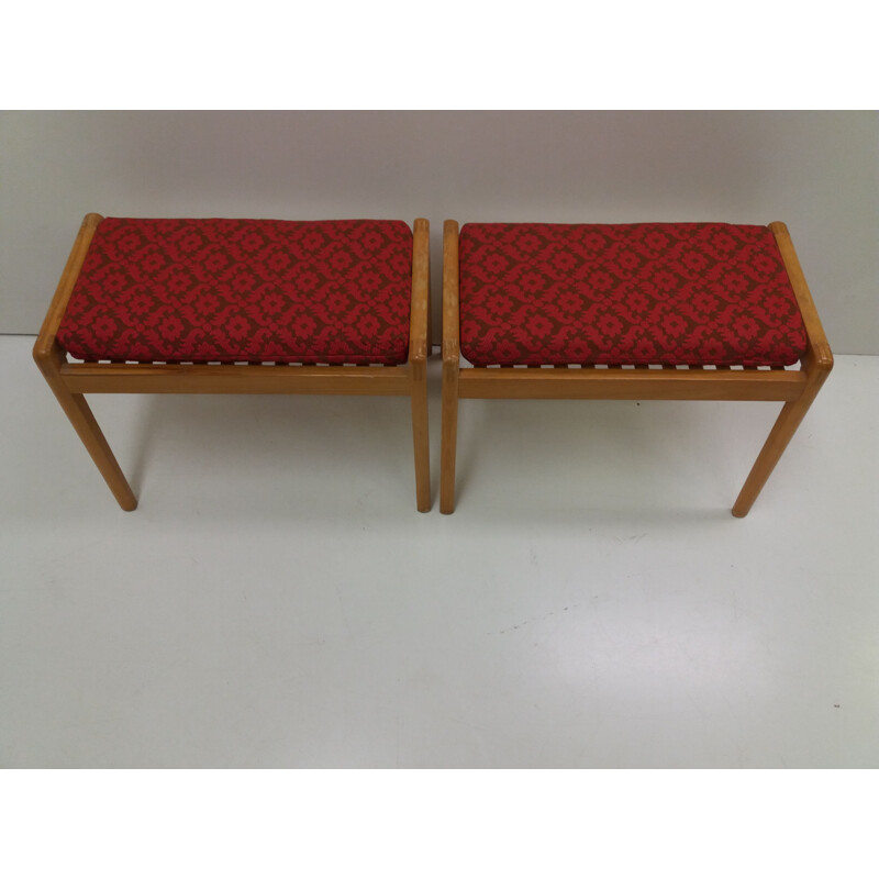 Paar Vintage Uluv Hocker aus Buchenholz, Tschechoslowakei 1960