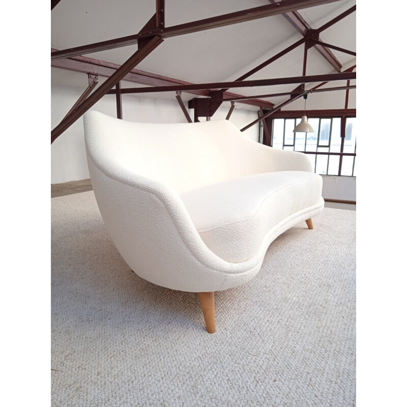 White vintage armchair 3 seats