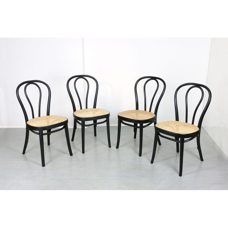 Juego de 4 sillas vintage de Michael Thonet