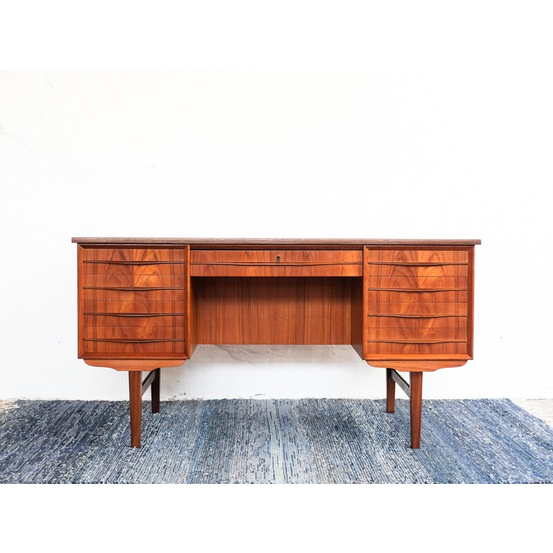 Danish desk in teak - 1960s