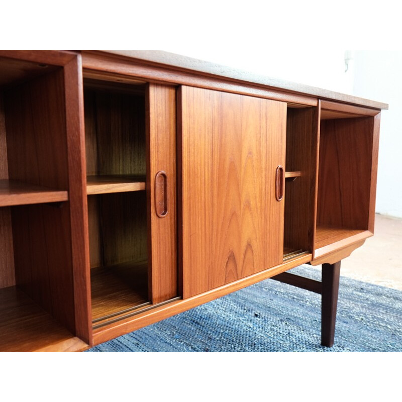 Danish desk in teak - 1960s