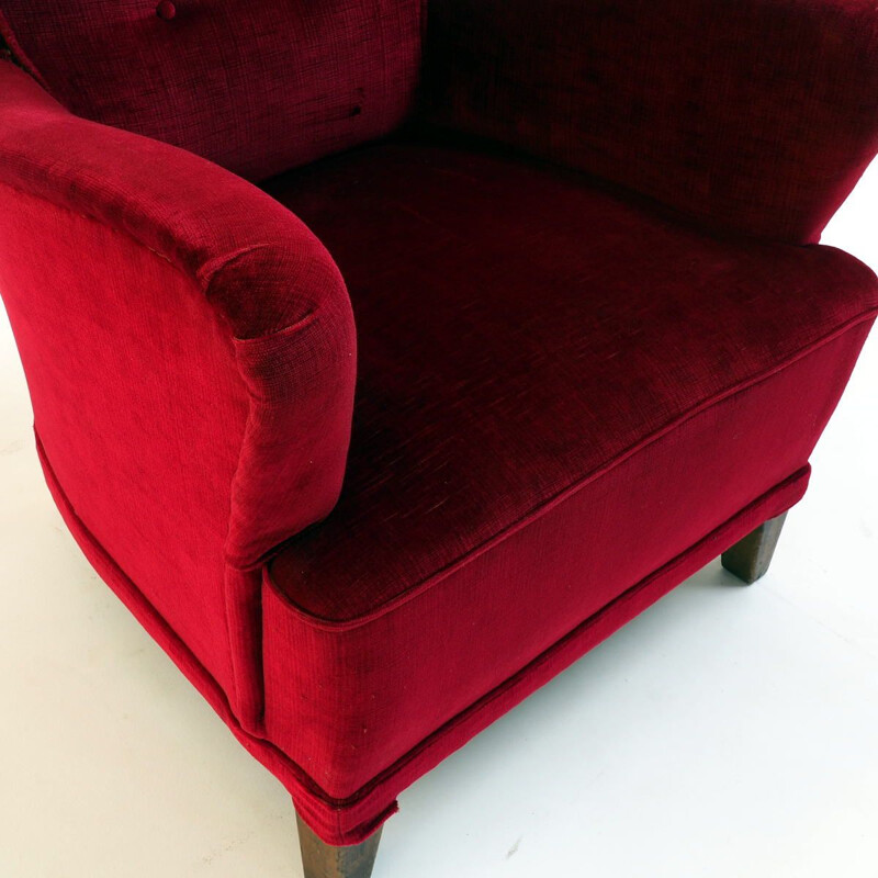 Vintage armchair in red velvet by Theo Ruth for Artifort