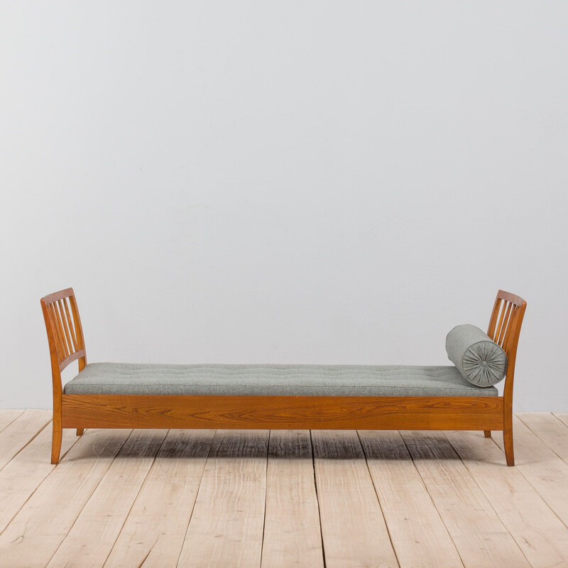 Danish vintage oakwood daybed in gray wool upholstery, Denmark 1960s