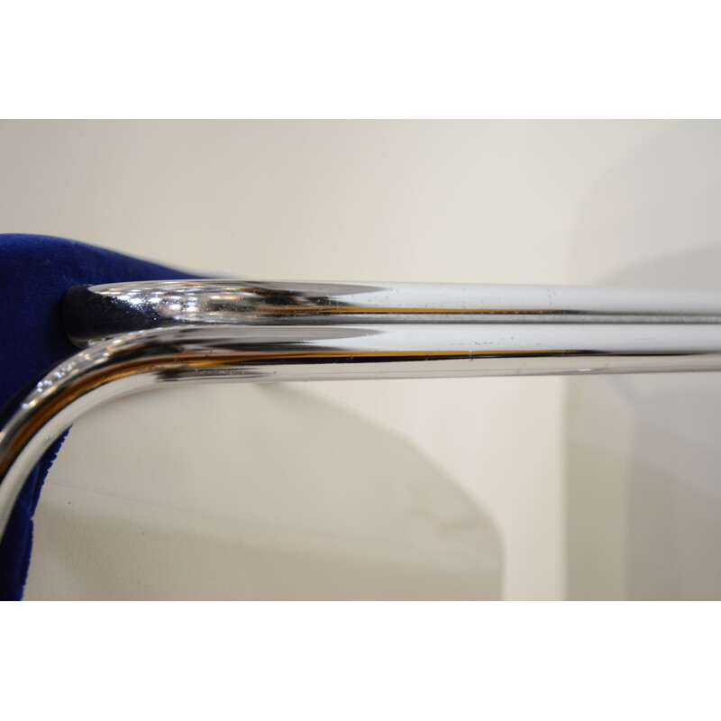 Armchair in chromed metal and blue velvet - 1970s