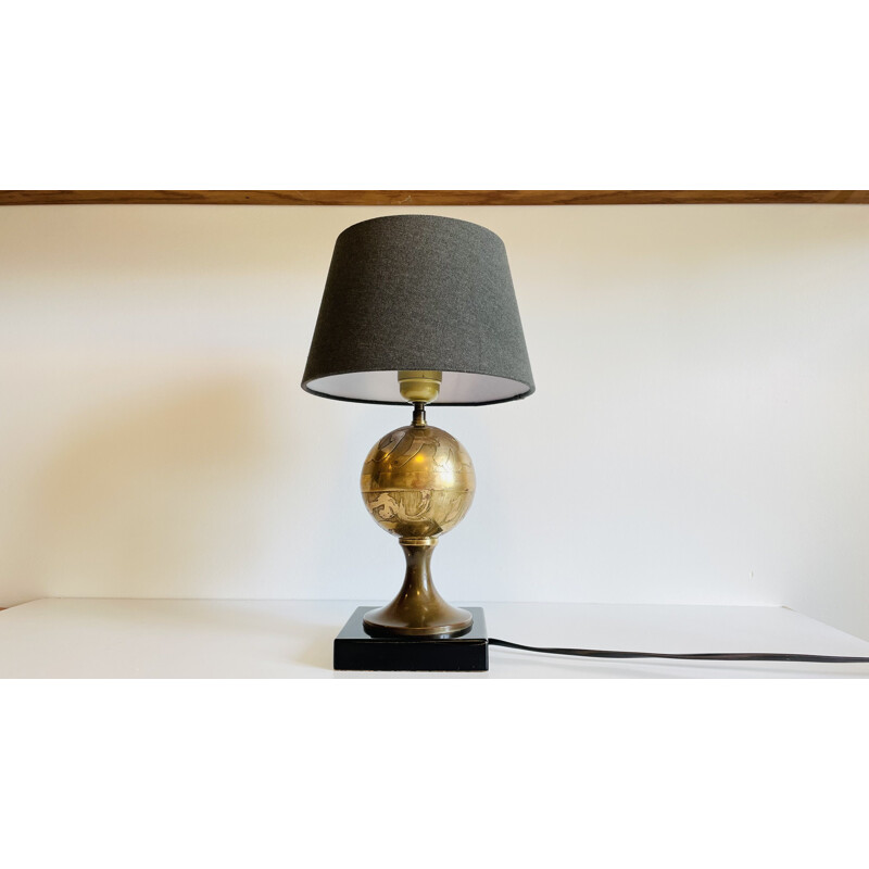 Vintage lamp in brass and lacquered wood