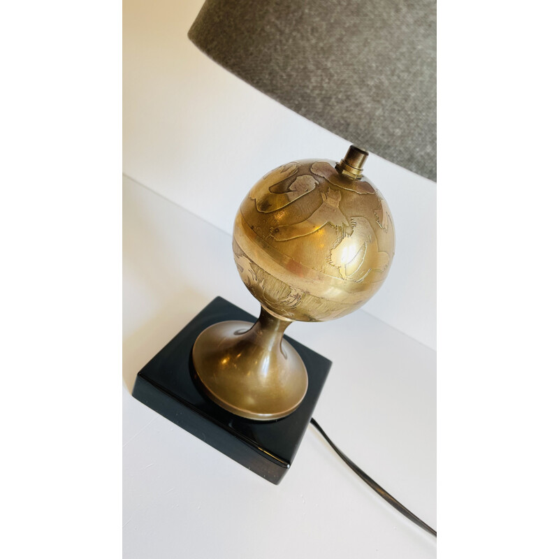 Vintage lamp in brass and lacquered wood