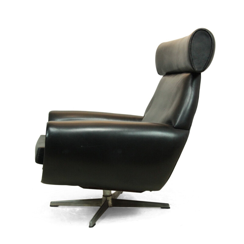 Danish mid-century armchair in black leather - 1960s