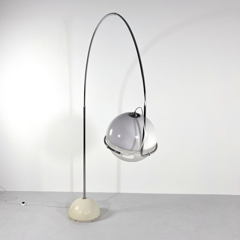 Vintage Focus arc floor lamp by Fabio Lenci for Guzzini, 1970s